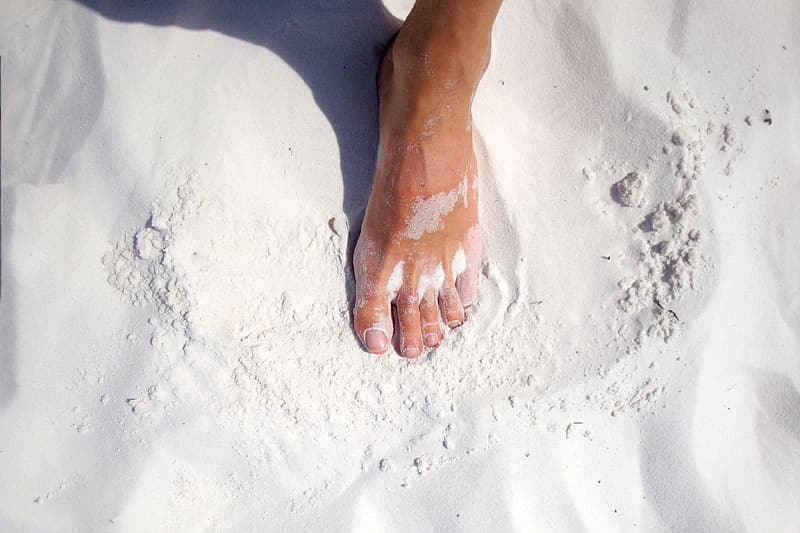 bare-foot-on-beach